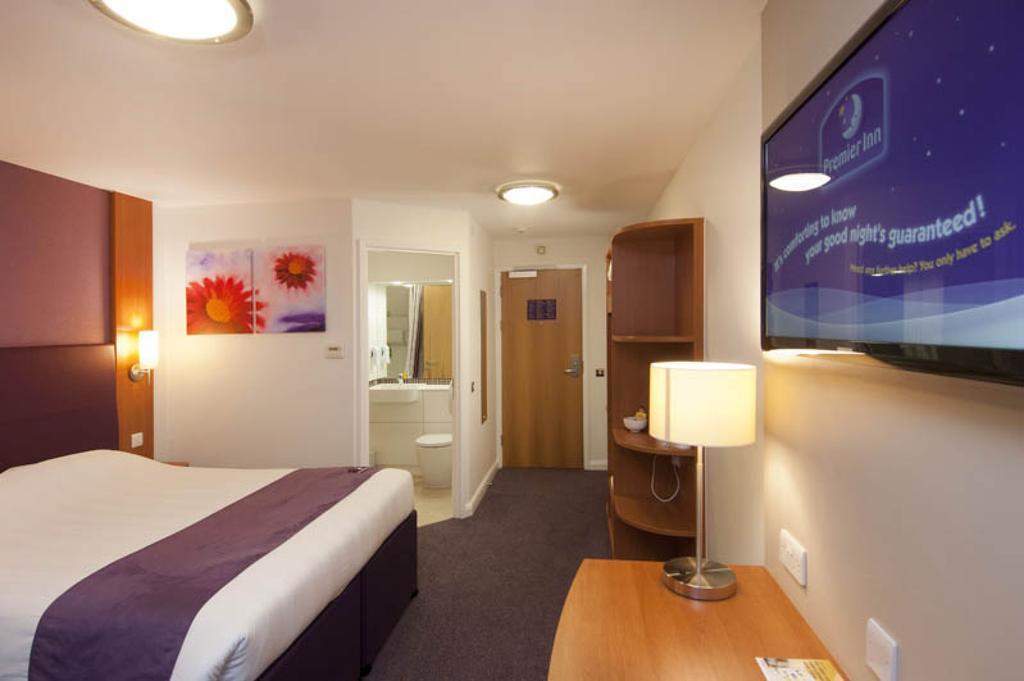 Premier Inn Κιντερμίνστερ Εξωτερικό φωτογραφία