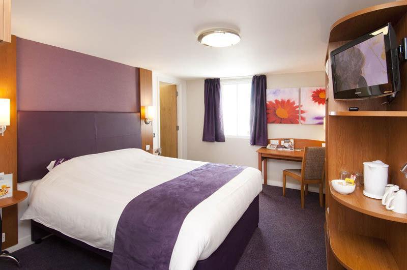 Premier Inn Κιντερμίνστερ Εξωτερικό φωτογραφία